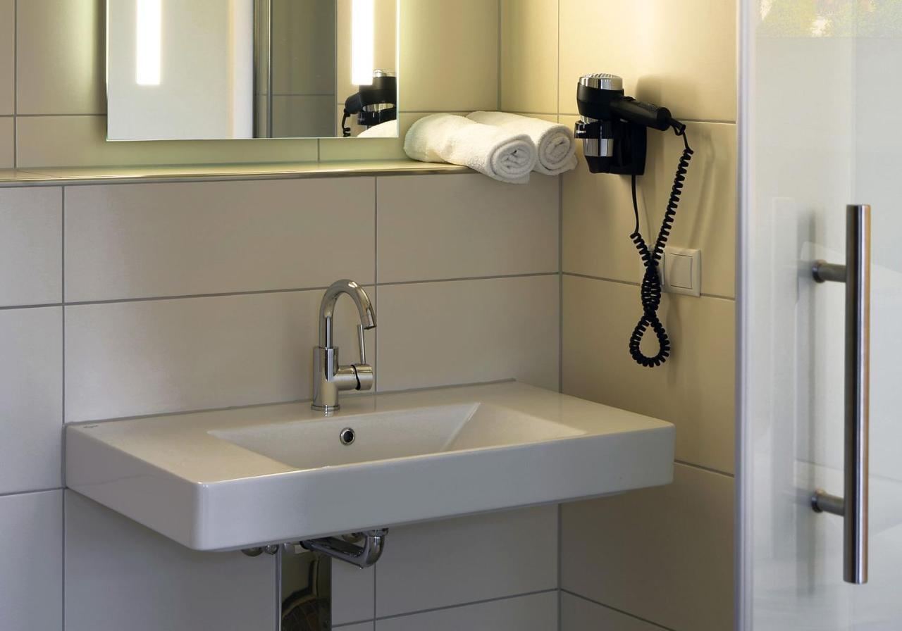 Hotel Velo Quakenbruck Ngoại thất bức ảnh